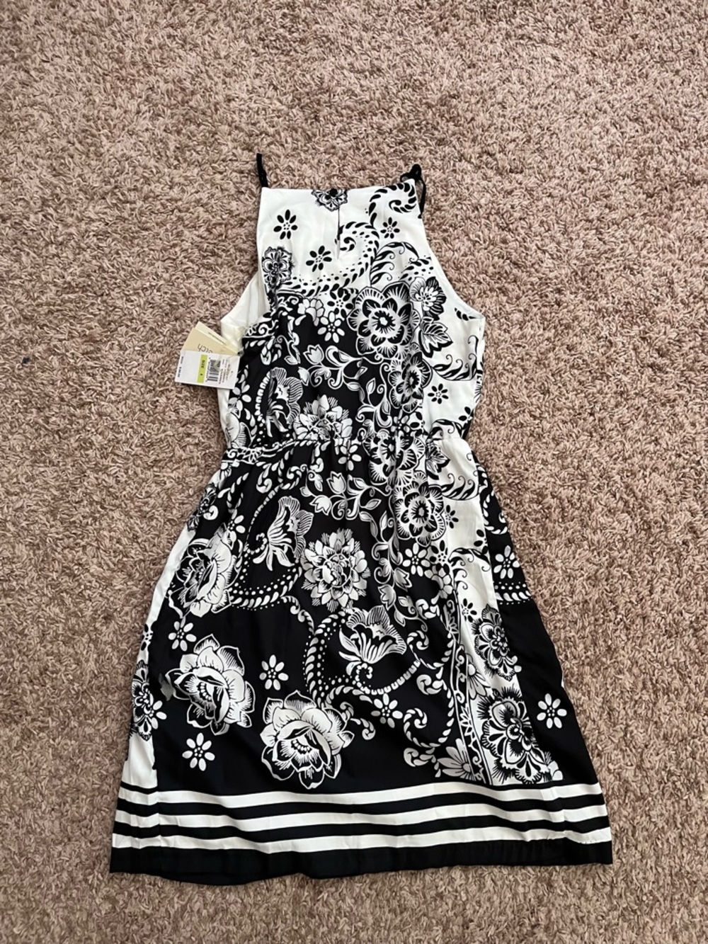 NWT Beige by eci Black & White Floral Halter Dress size 4